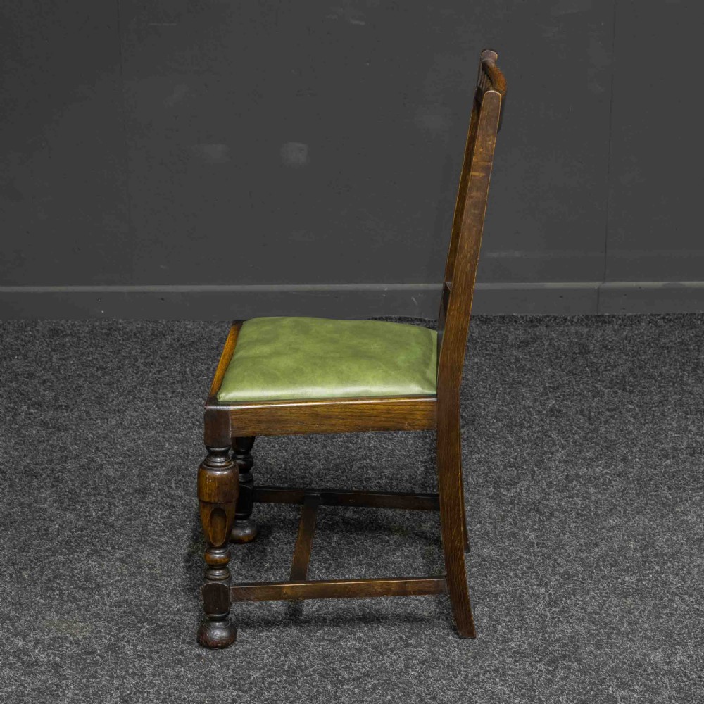 Oak Dining Set with Table and Four Chairs View VI