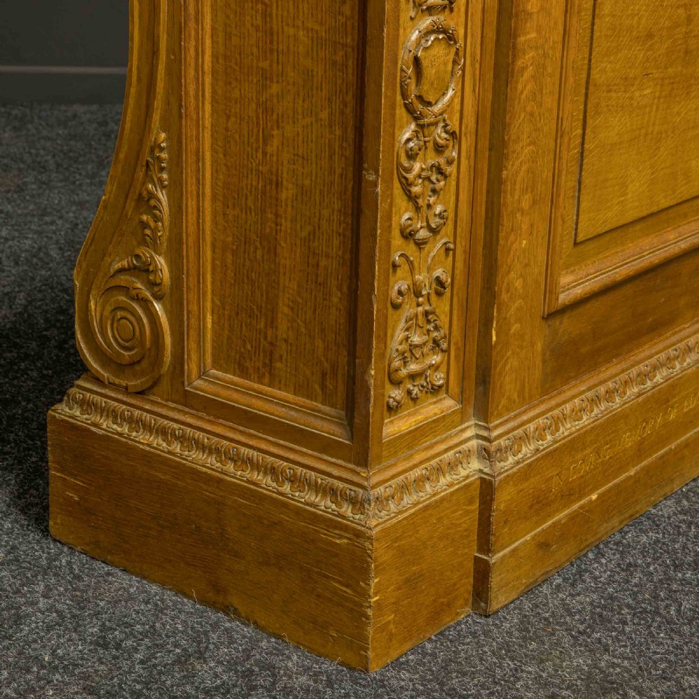 Early 20th Century Pair of Oak Pew Fronts View VI