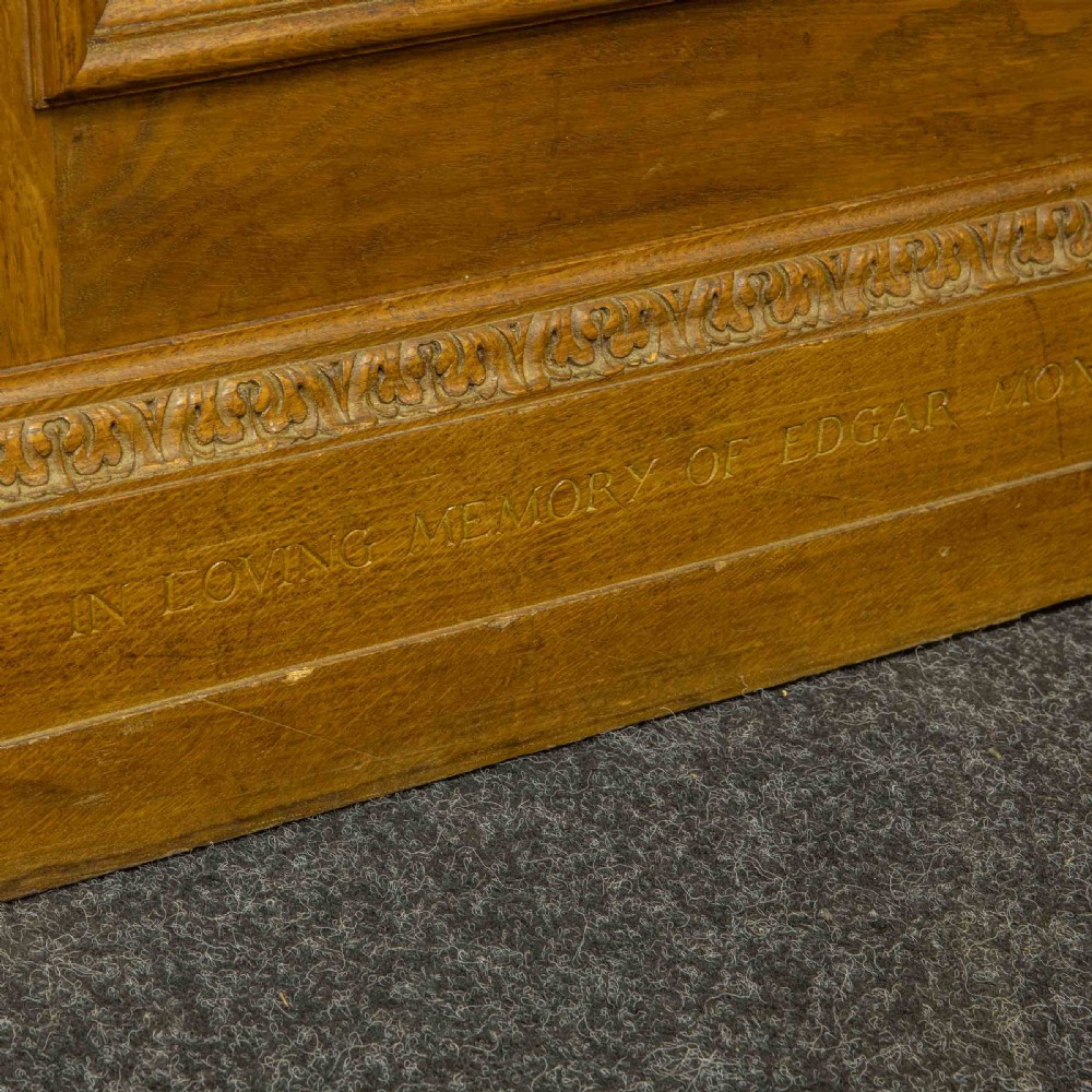 Early 20th Century Pair of Oak Pew Fronts View VIII
