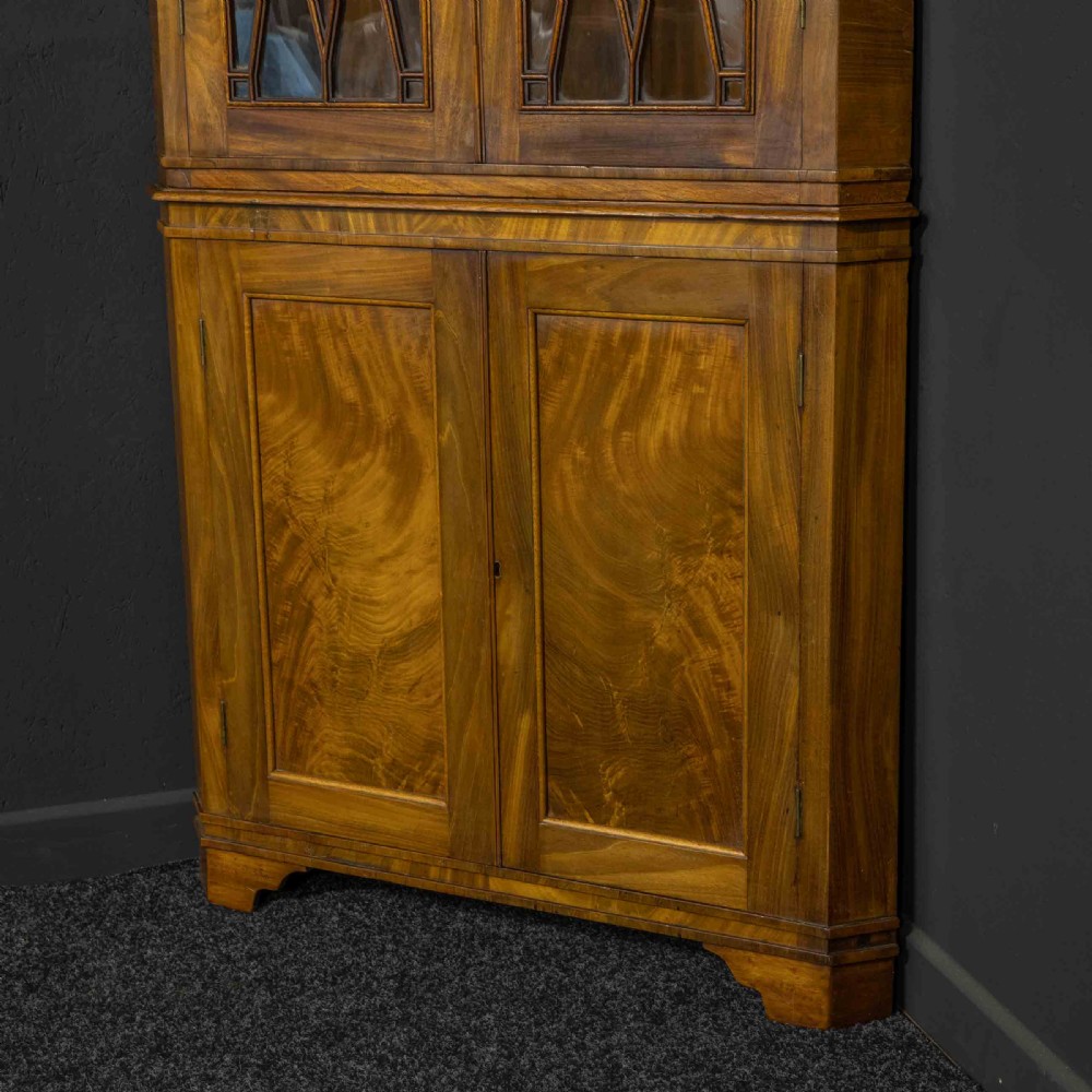 Early 19th Century Mahogany Double Corner Cupboard View VII
