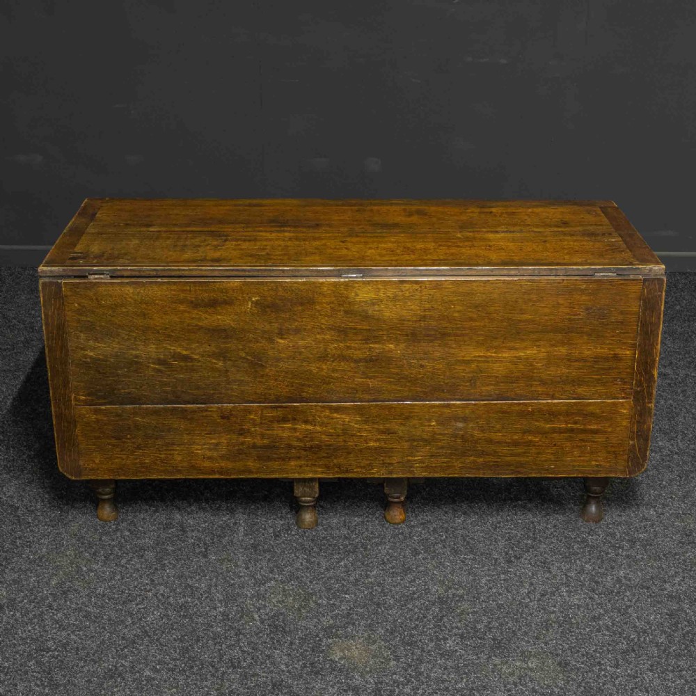 Early 18th Century Oak Double Gateleg Table View III