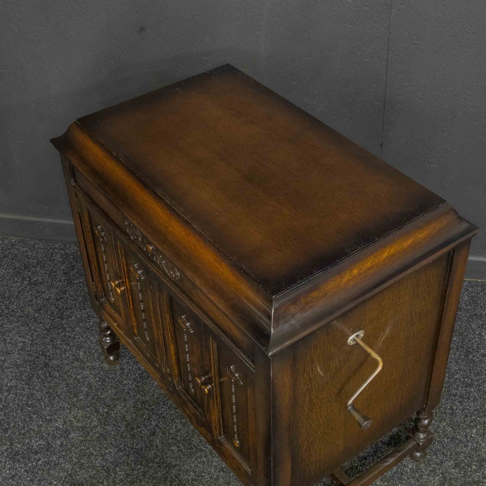 Gilbert Gramophone View II
