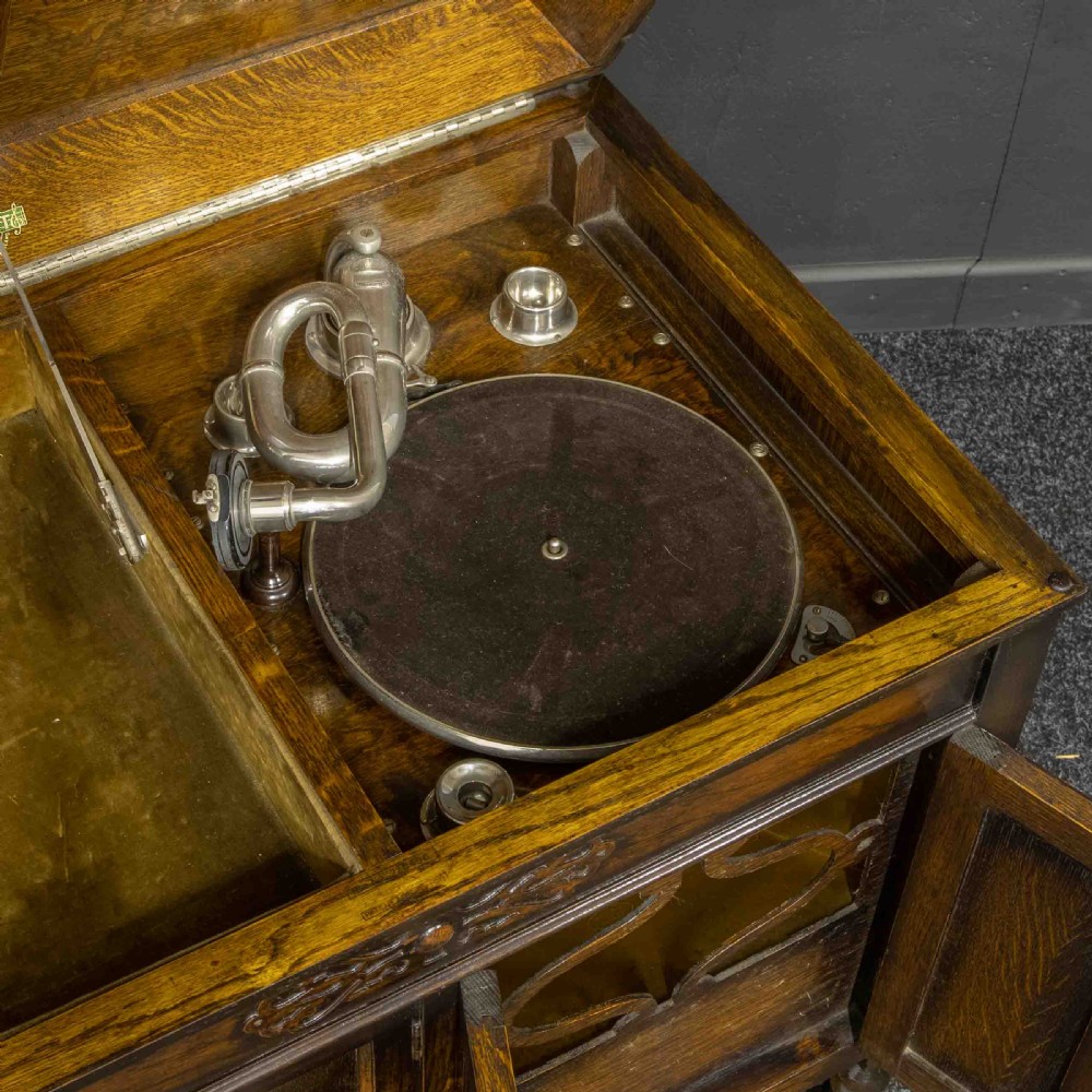 Gilbert Gramophone View V