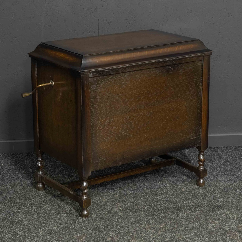Gilbert Gramophone View XI