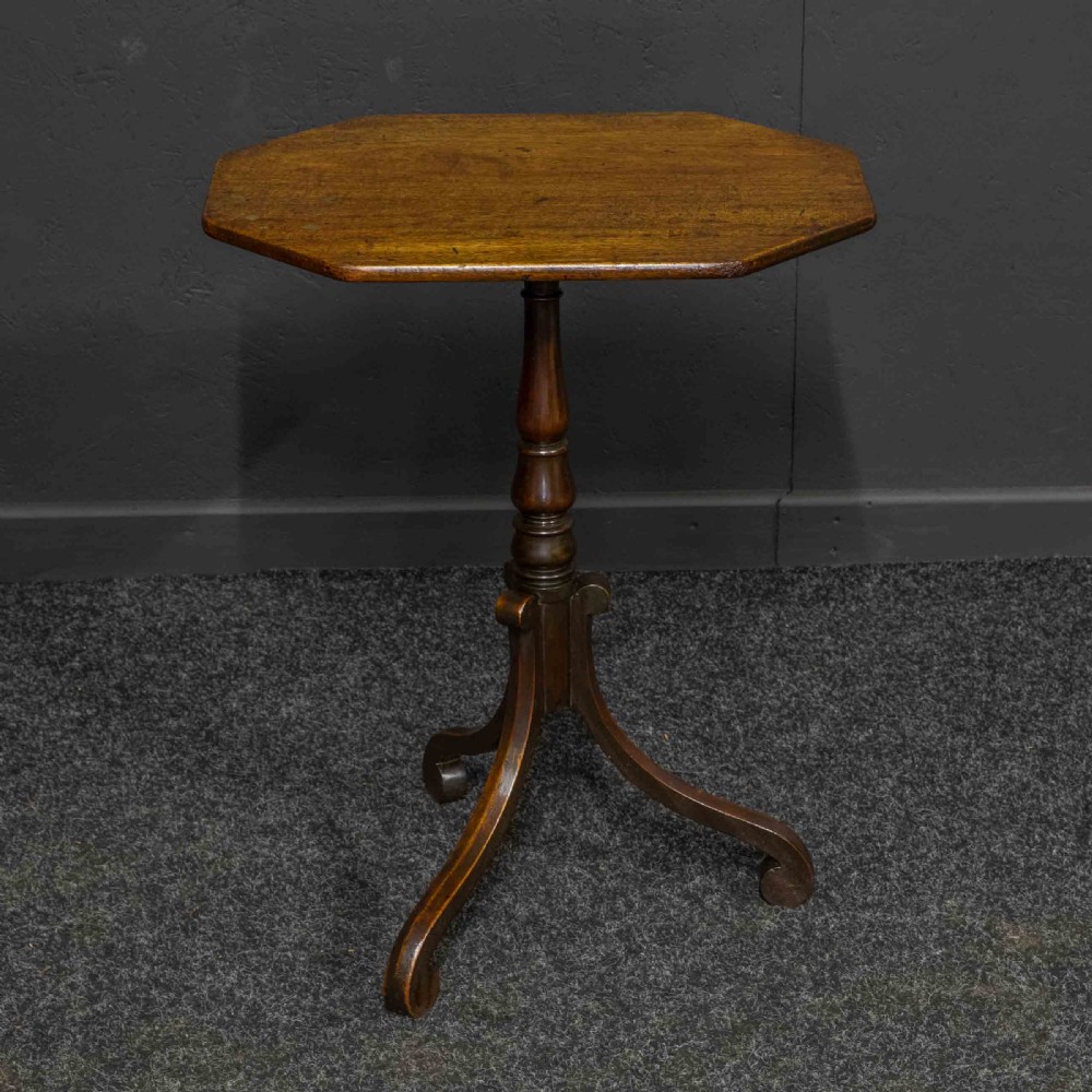 George 3rd Mahogany Tripod Table View V