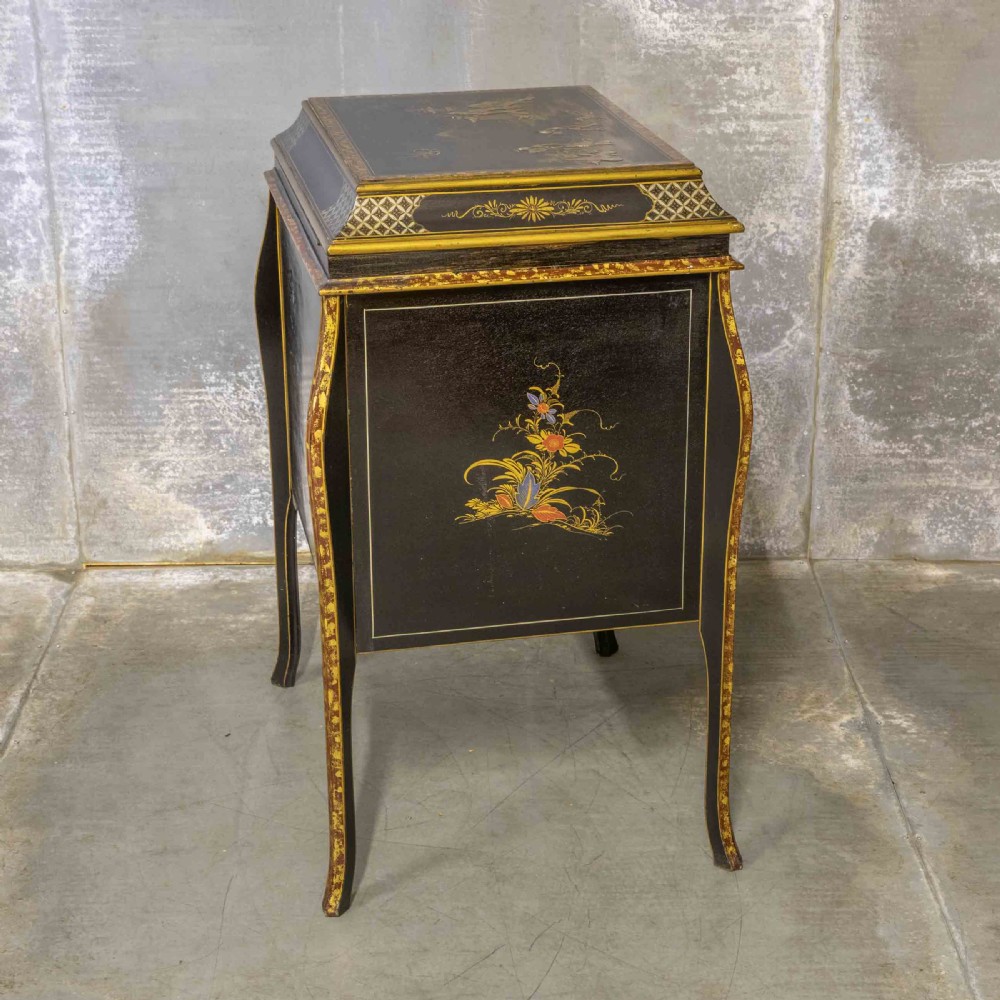 Chinoiserie Drinks Cabinet View V