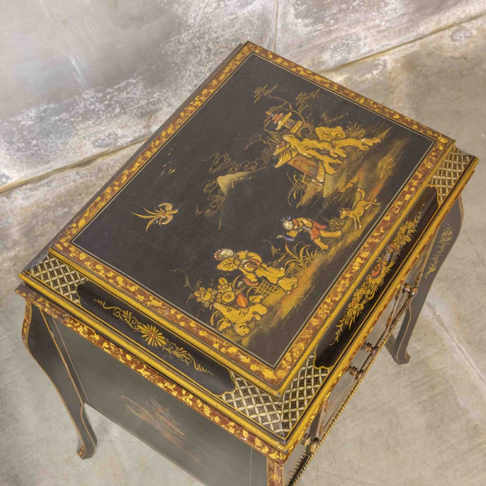 Chinoiserie Drinks Cabinet View VI