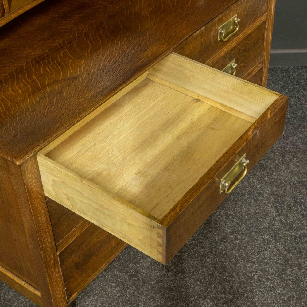 Oak Dressing Table View XII