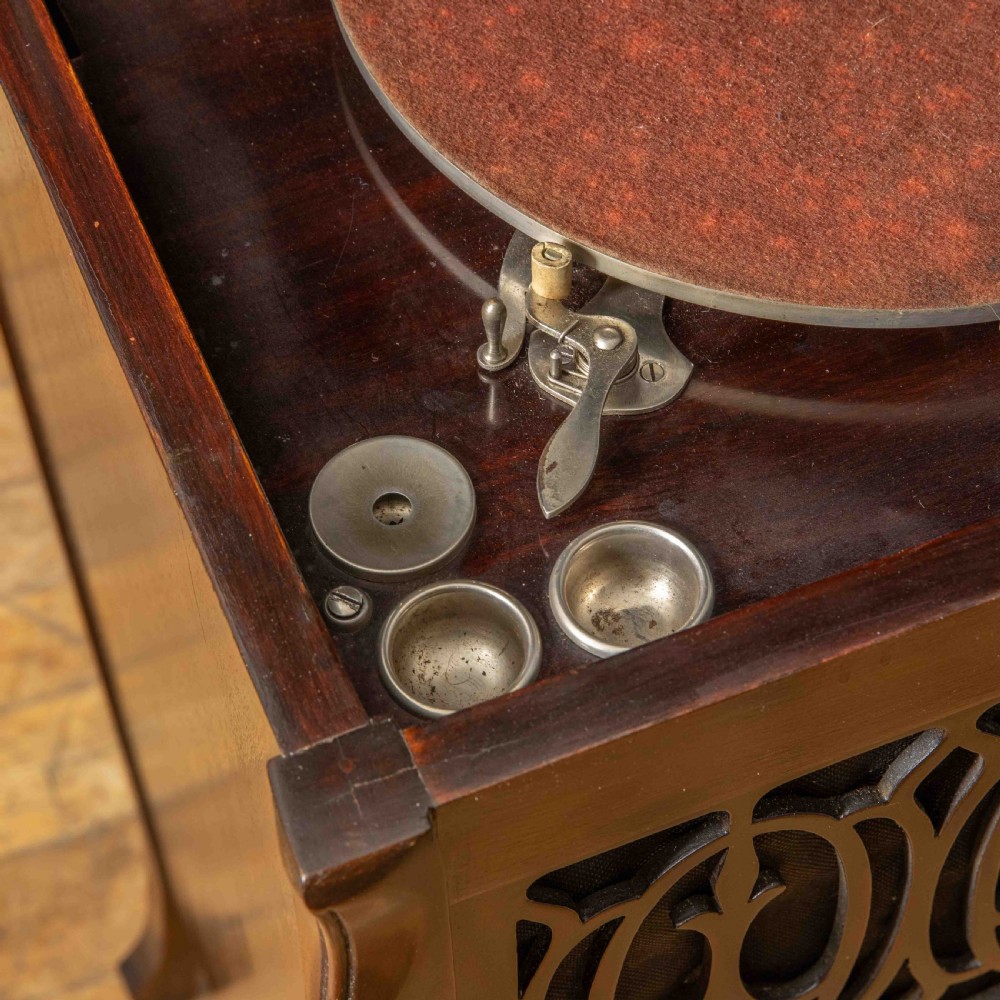 Sonora Gramophone View IV