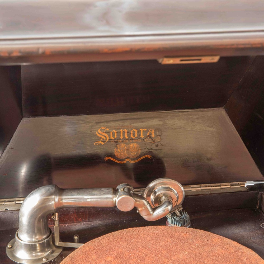 Sonora Gramophone View V