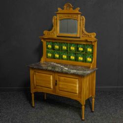 LATE VICTORIAN WALNUT WASHSTAND