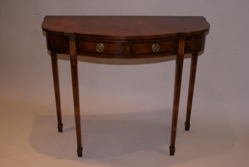 A Beautifully Inlaid Edwardian 2 Drawer Side Table.