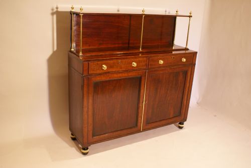 An Unusual and Fine Quality Regency Period Chiffonier.