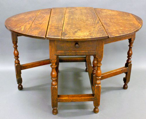 A Late 17th/early 18th Century Oak Gateleg