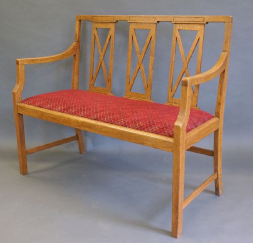 An Oak Arts and Crafts Bench/hall Seat