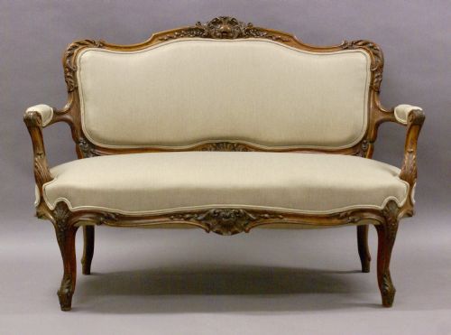 A Fine Quality 19th Century English Rosewood Sofa