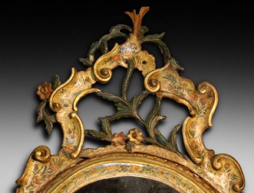A RARE 18TH CENTURY VENETIAN MIRROR - ADDITIONAL PHOTO 1
