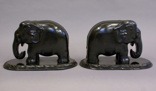 EXCEPTIONAL PAIR OF CARVED EBONY ELEPHANTS - ADDITIONAL PHOTO 3