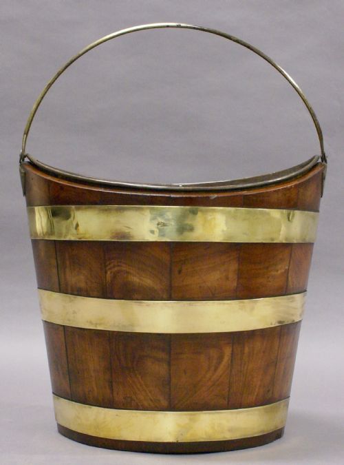 A SUPERB QUALITY MAHOGANY BRASS BUCKET - ADDITIONAL PHOTO 2