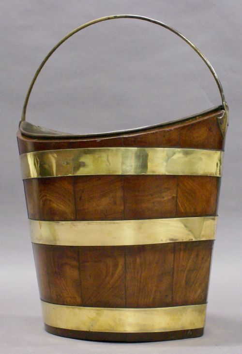A SUPERB QUALITY MAHOGANY BRASS BUCKET - ADDITIONAL PHOTO 3