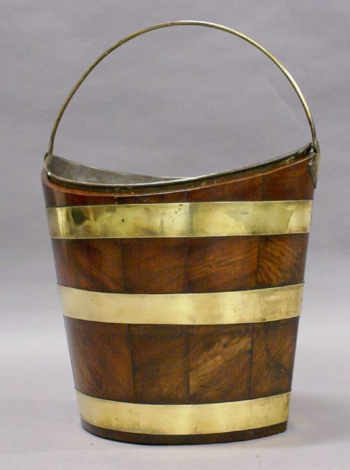 A SUPERB QUALITY MAHOGANY BRASS BUCKET - ADDITIONAL PHOTO 4