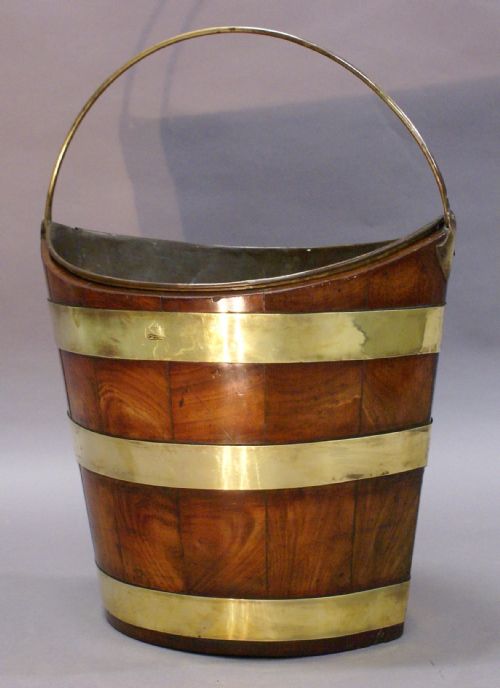 A SUPERB QUALITY MAHOGANY BRASS BUCKET - ADDITIONAL PHOTO 5