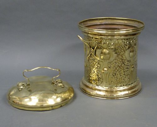 AN ART NOUVEAU FIRESIDE CONTAINER - ADDITIONAL PHOTO 2
