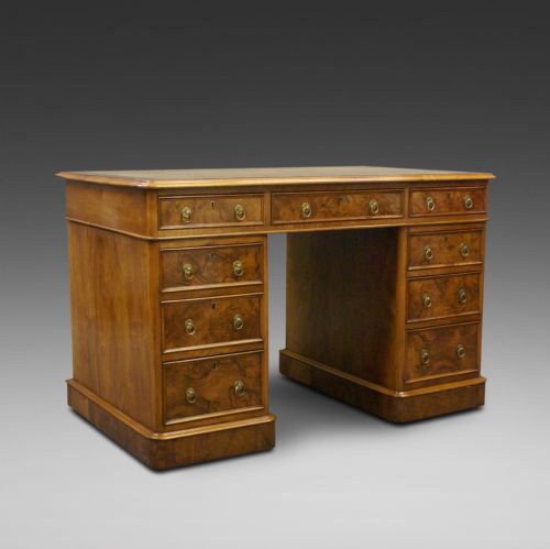 A Quality 19thc Walnut Pedestal Desk