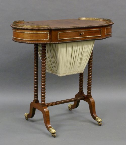 A LATE REGENCY ROSEWOOD WORK TABLE - ADDITIONAL PHOTO 2