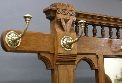 A VICTORIAN OAK HALL STAND - ADDITIONAL PHOTO 1