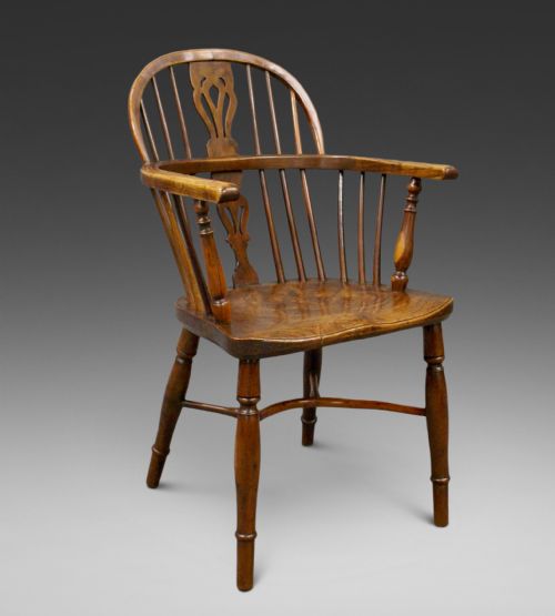 A YEW TREE ELM AMRCHAIR