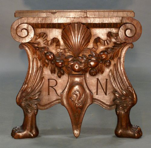 AN IMPRESSIVE ITALIAN CARVED WALNUT HALL BENCH - ADDITIONAL PHOTO 1