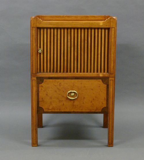 A RARE TRAYTOP COMMODE ATTRIBUTED TO GILLOWS - ADDITIONAL PHOTO 1