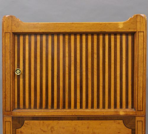 A RARE TRAYTOP COMMODE ATTRIBUTED TO GILLOWS - ADDITIONAL PHOTO 2