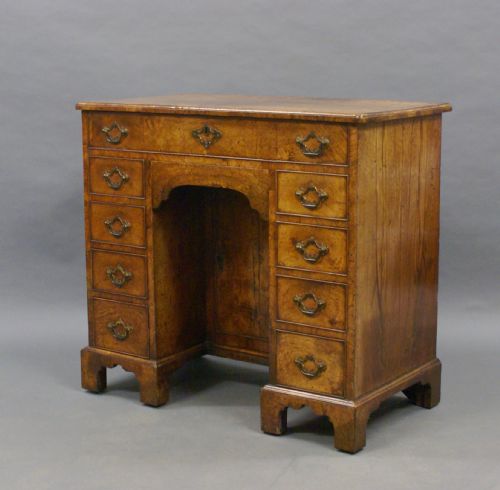 GEORGE II FIGURED WALNUT KNEEHOLE DESK - ADDITIONAL PHOTO 3