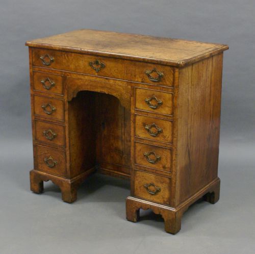 GEORGE II FIGURED WALNUT KNEEHOLE DESK - ADDITIONAL PHOTO 6