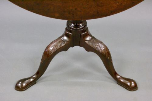 A GEORGIAN CARVED TRIPOD TABLE - ADDITIONAL PHOTO 1