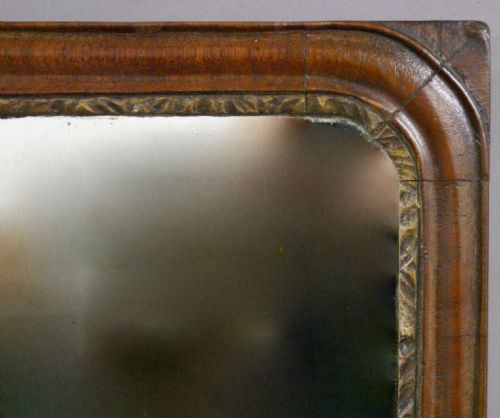 GEORGE II MAHOGANY AND PARCEL GILT MIRROR - ADDITIONAL PHOTO 1