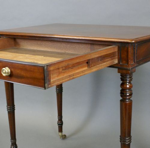 LAMB OF MANCHESTER CHAMBER WRITING TABLE - ADDITIONAL PHOTO 6