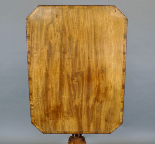 A TRIPOD TABLE OF FINE COLOUR ORIGINALITY - ADDITIONAL PHOTO 2