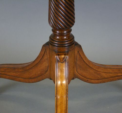 A TRIPOD TABLE OF FINE COLOUR ORIGINALITY - ADDITIONAL PHOTO 5