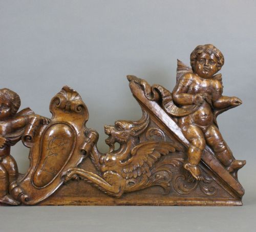 A 17TH CENTURY ITALIAN WALNUT CARVING - ADDITIONAL PHOTO 2