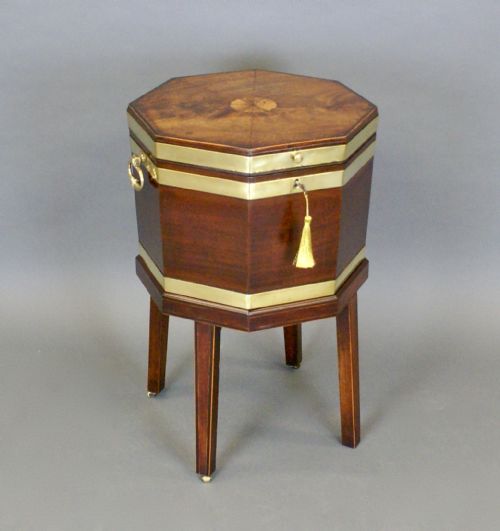 A FINE GEORGE III MAHOGANY BRASS BOUND WINE COOLER - ADDITIONAL PHOTO 2