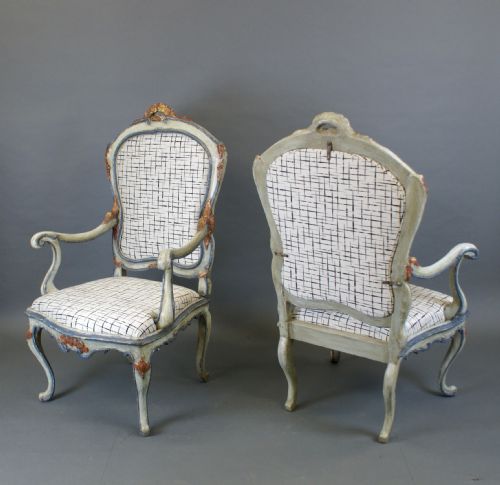A RARE PAIR OF 18TH CENTURY BAROCCHETTO ARM CHAIRS - ADDITIONAL PHOTO 5