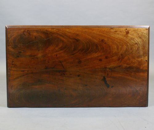 A CUBAN MAHOGANY KNEEHOLE DESK - ADDITIONAL PHOTO 4