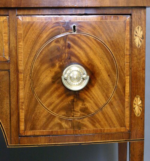 A GEORGE III FLAME MAHOGANY SIDEBOARD - ADDITIONAL PHOTO 4