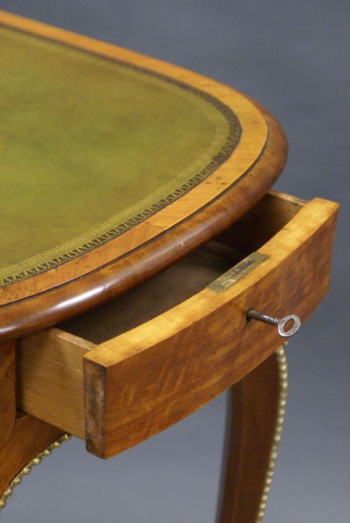 GEORGE IV SATINWOOD AND ORMOLU WRITING TABLE - ADDITIONAL PHOTO 3