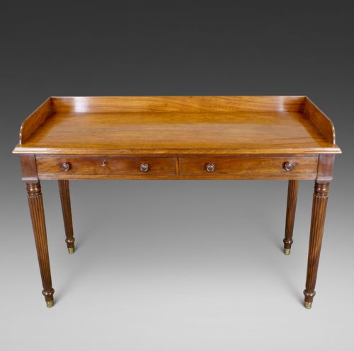 A Fine Quality Mahogany Wash Stand Attributed to Gillows