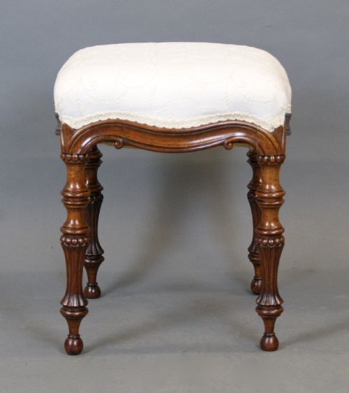 AN UNUSUAL 19TH CENTURY ROSEWOOD STOOL - ADDITIONAL PHOTO 1