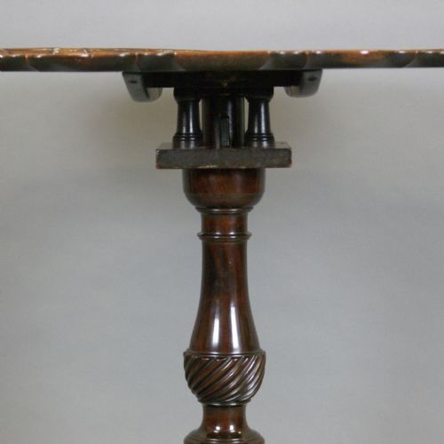 A GEORGE III MAHOGANY PIECRUST TRIPOD TABLE - ADDITIONAL PHOTO 2